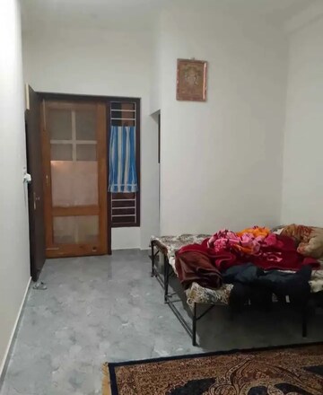 Bedroom in 2 BHK Villa at Jankipuram – for Rent