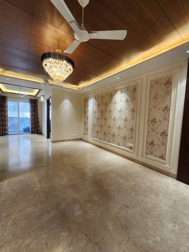 Living Room, green-wood-city 5 Bedroom 502 Sq.Yd. Builder Floor In Sector 45 Gurgaon 8570350