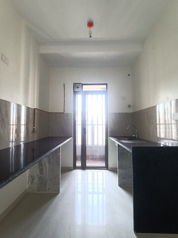 Kitchen in 2 BHK Apartment at Kalpataru Paramount, Kapur Bawdi – for Rent