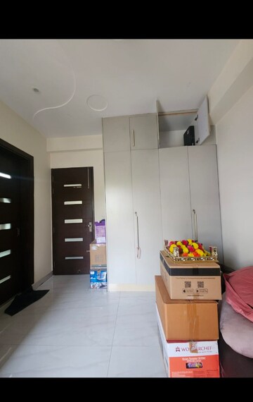 Furnished Amenities in 2 BHK Builder Floor at The Aawas , Sector 39 – for Rent