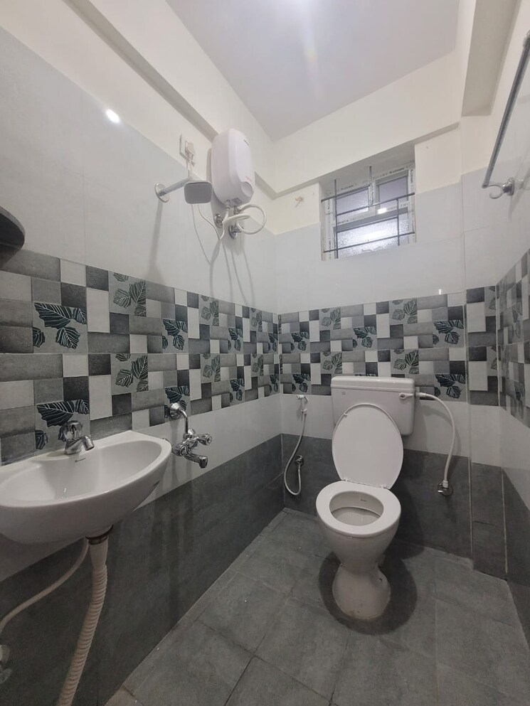 Bathroom, rama-residency-whitefield 2 Bedroom 750 Sq.Ft. Apartment In Whitefield Bangalore 8570387