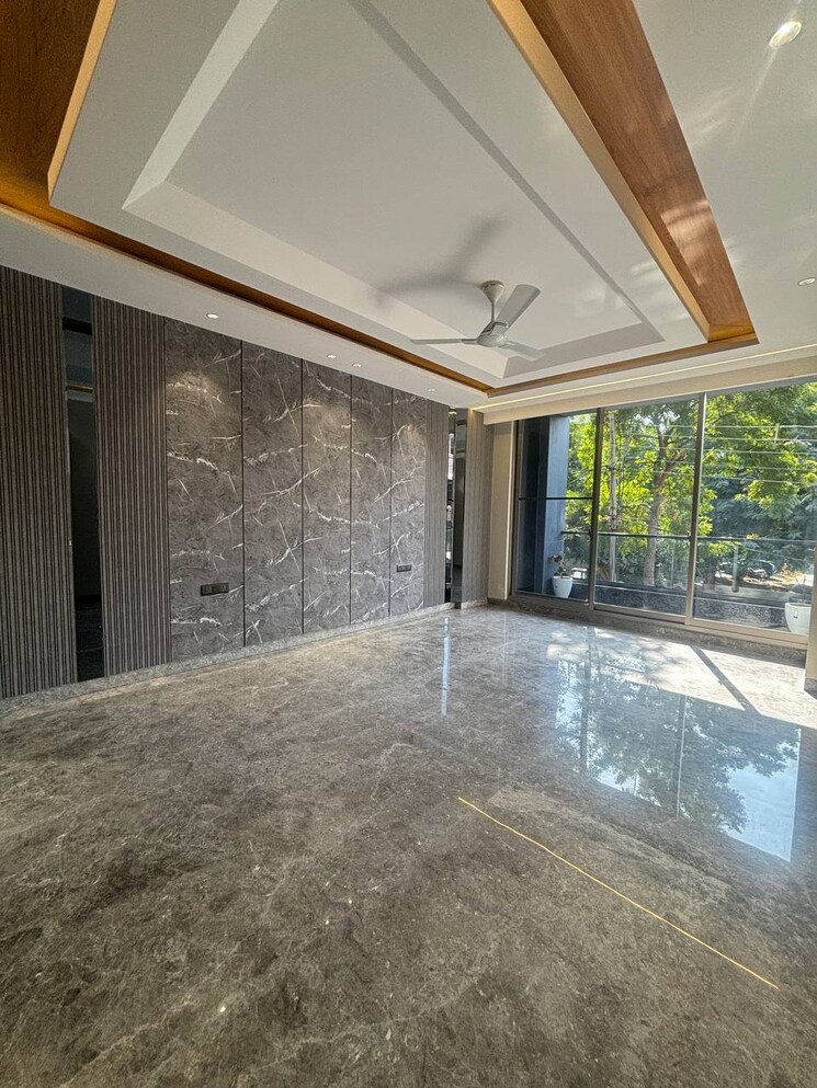 Room, dlf-imperial-residences 4 Bedroom 402 Sq.Ft. Builder Floor In Dlf Phase I Gurgaon 8570391