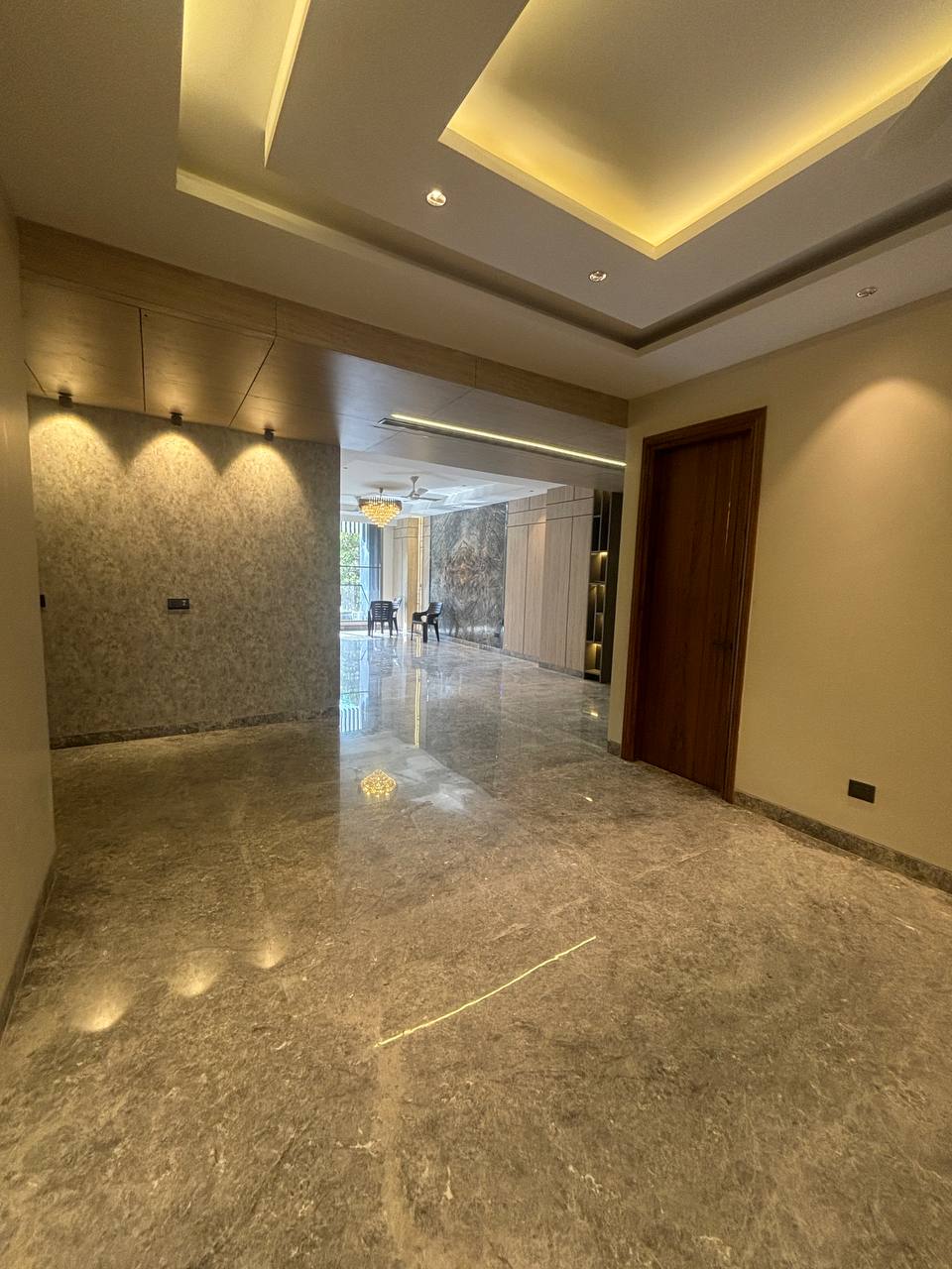 4 BHK + Pooja Room,Servant Room,Study Room,Extra Room Builder Floor For Sale in DLF Imperial Residences