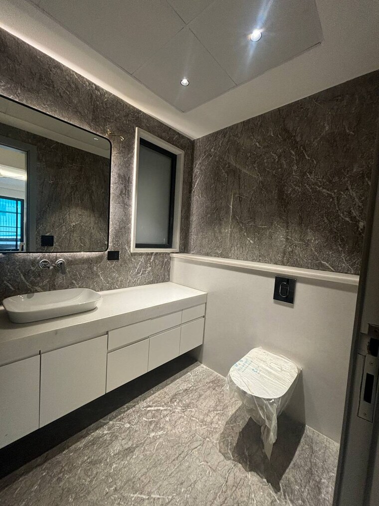 Kitchen, dlf-city-phase-iv 4 Bedroom 370 Sq.Ft. Builder Floor In Dlf Phase iv Gurgaon 8570400