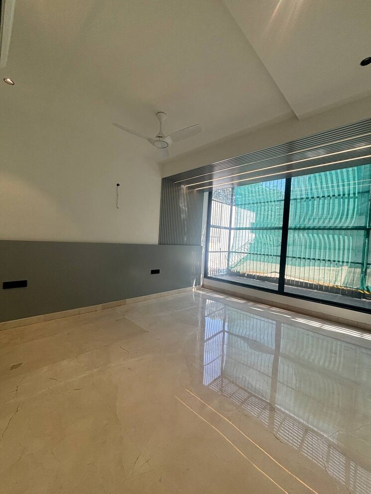 Room, dlf-city-phase-iv 4 Bedroom 370 Sq.Ft. Builder Floor In Dlf Phase iv Gurgaon 8570400