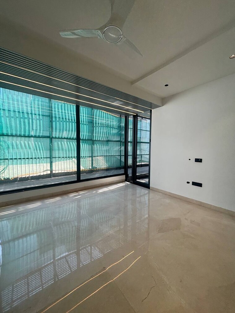 Room, dlf-city-phase-iv 4 Bedroom 370 Sq.Ft. Builder Floor In Dlf Phase iv Gurgaon 8570400