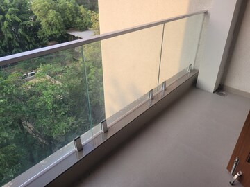 3.5 BHK Apartment For Rent in Model Colony