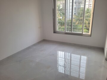 Room in 3.5 BHK Apartment at Model Colony – for Rent