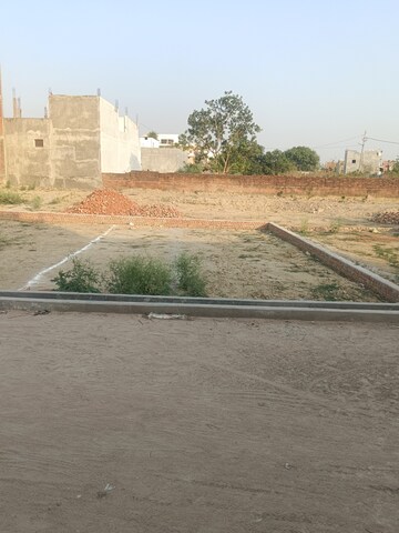  Plot – Exterior View View at Gomti Nagar - for Sale