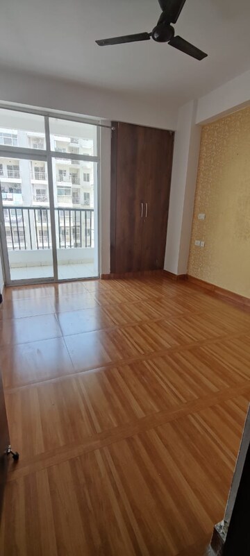Room in 2 BHK Apartment at Galaxy Royale, Gaur City 2  – for Rent