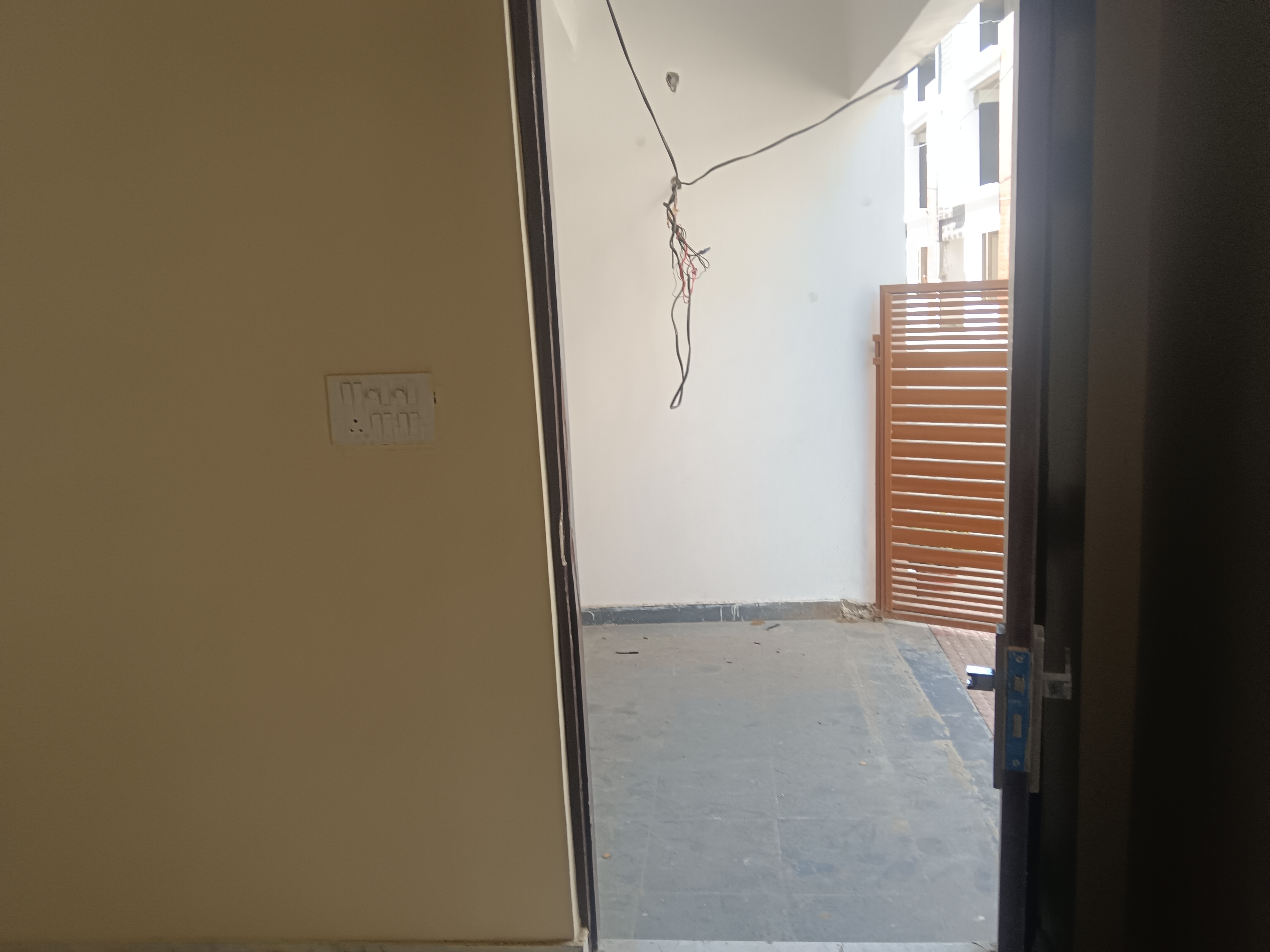 2 BHK + Pooja Room,Study Room Villa For Sale in Matyari Deva Road Par Mak