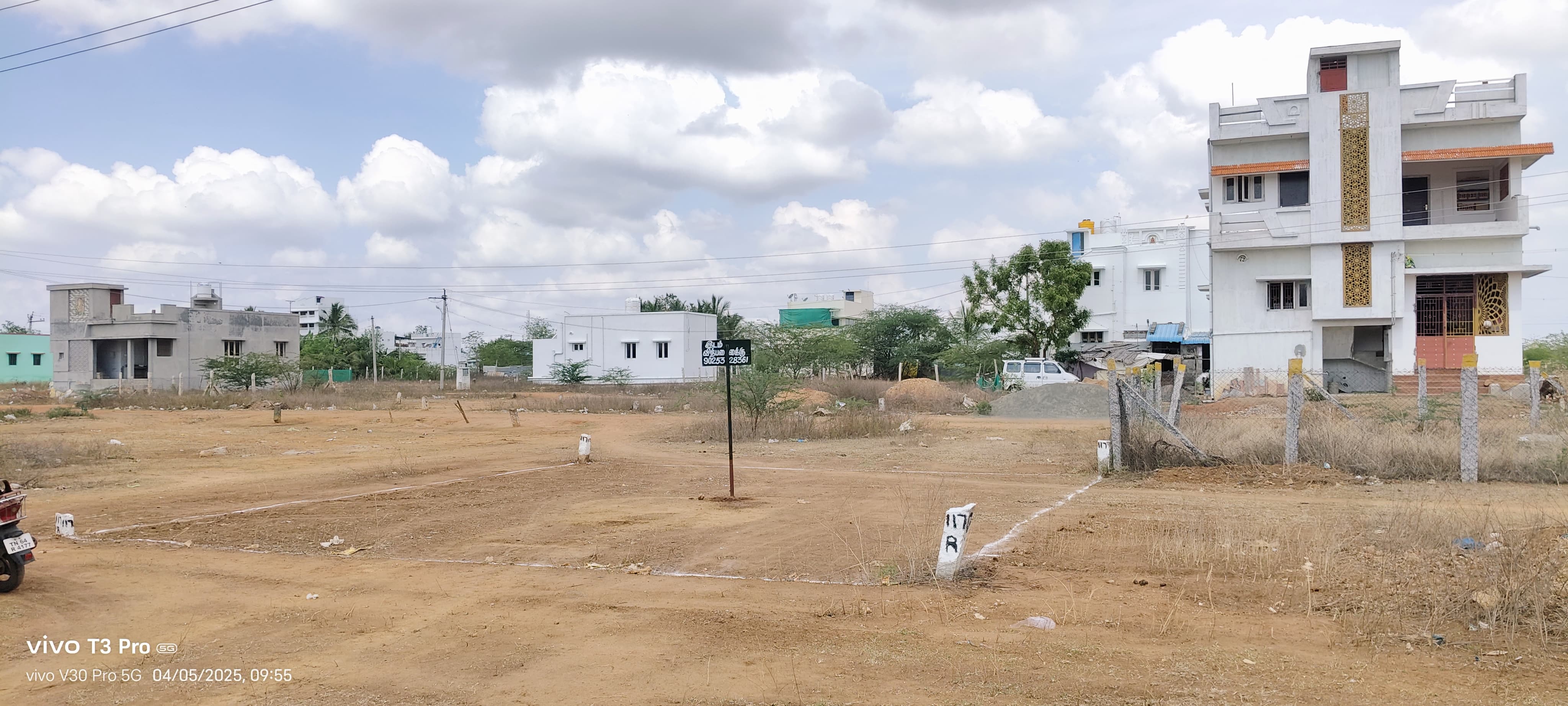 Plot For Sale in Sector 16 A