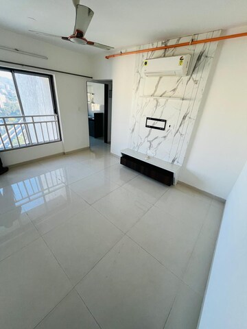 Room in 1 BHK Apartment at Crystal CHS, Chembur – for Rent