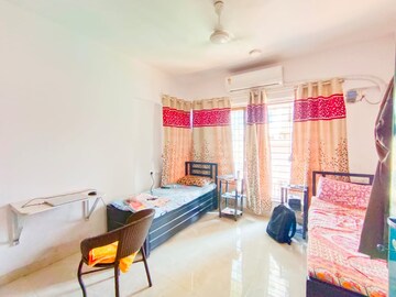 3 BHK Builder Floor For Sale in Malad East