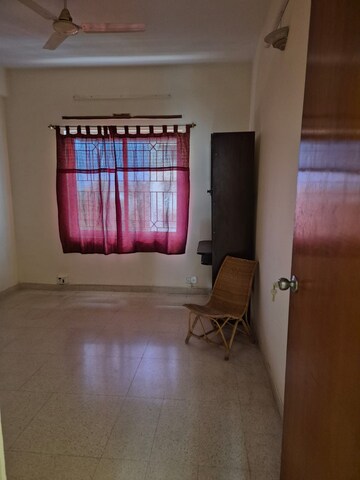 Room in 3 BHK Apartment at Prestige Monte Carlo, Yelahanka – for Rent