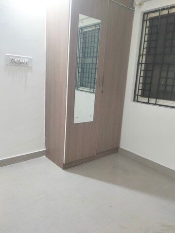 Room in 2 BHK Builder Floor at Hsr Layout – for Rent
