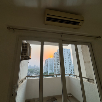 3 BHK Apartment For Rent in Emaar MGF The Palm Drive Studios, Sector 66