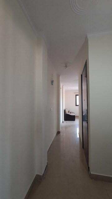 Building Lobby in 2.5 BHK Builder Floor at Ashok Nagar – for Rent