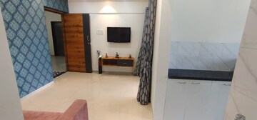 Room in 1 BHK Apartment at Navkar Tower Part 1, Naigaon East – for Rent
