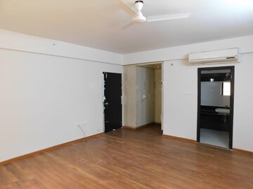 Room in 3 BHK Apartment at Ramky Towers, Gachibowli – for Rent
