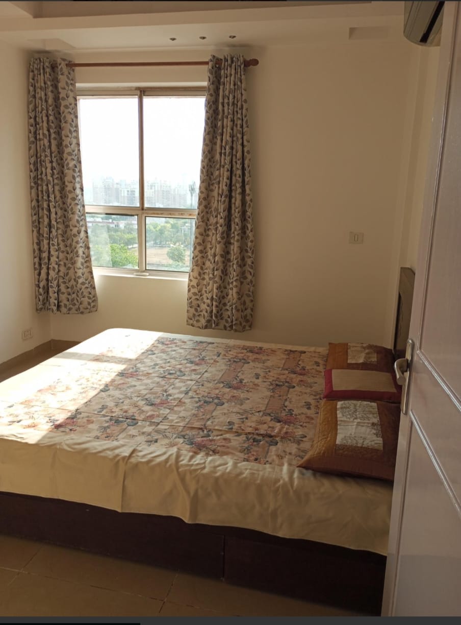 2 BHK + Extra Room 1040 Sq.Ft. Apartment in Eros Wembley Estate