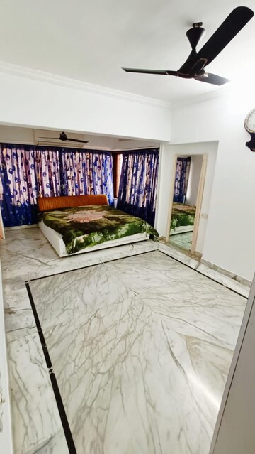 Bedroom in 3 BHK Apartment at Gabbana Apartment, Khar West – for Rent