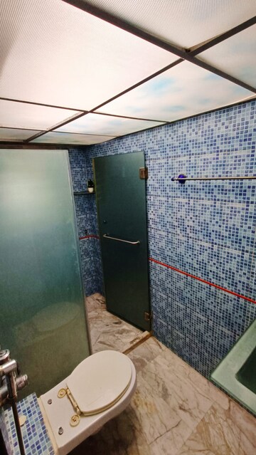 Bedroom in 3 BHK Apartment at Gabbana Apartment, Khar West – for Rent