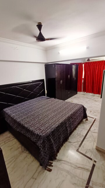 Bedroom in 3 BHK Apartment at Gabbana Apartment, Khar West – for Rent