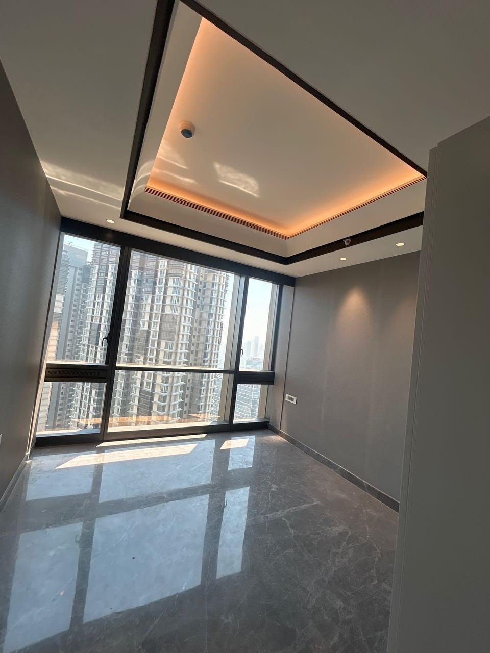 4 BHK + Servant Room,Study Room Apartment For Sale in Lodha Trump Tower