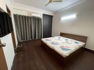 Bedroom in 3.5 BHK Apartment at Elite Golf Green, Sector 79 – for Rent