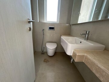 Bathroom in 3 BHK Apartment at Indiabulls Sky Forest, Lower Parel – for Sale
