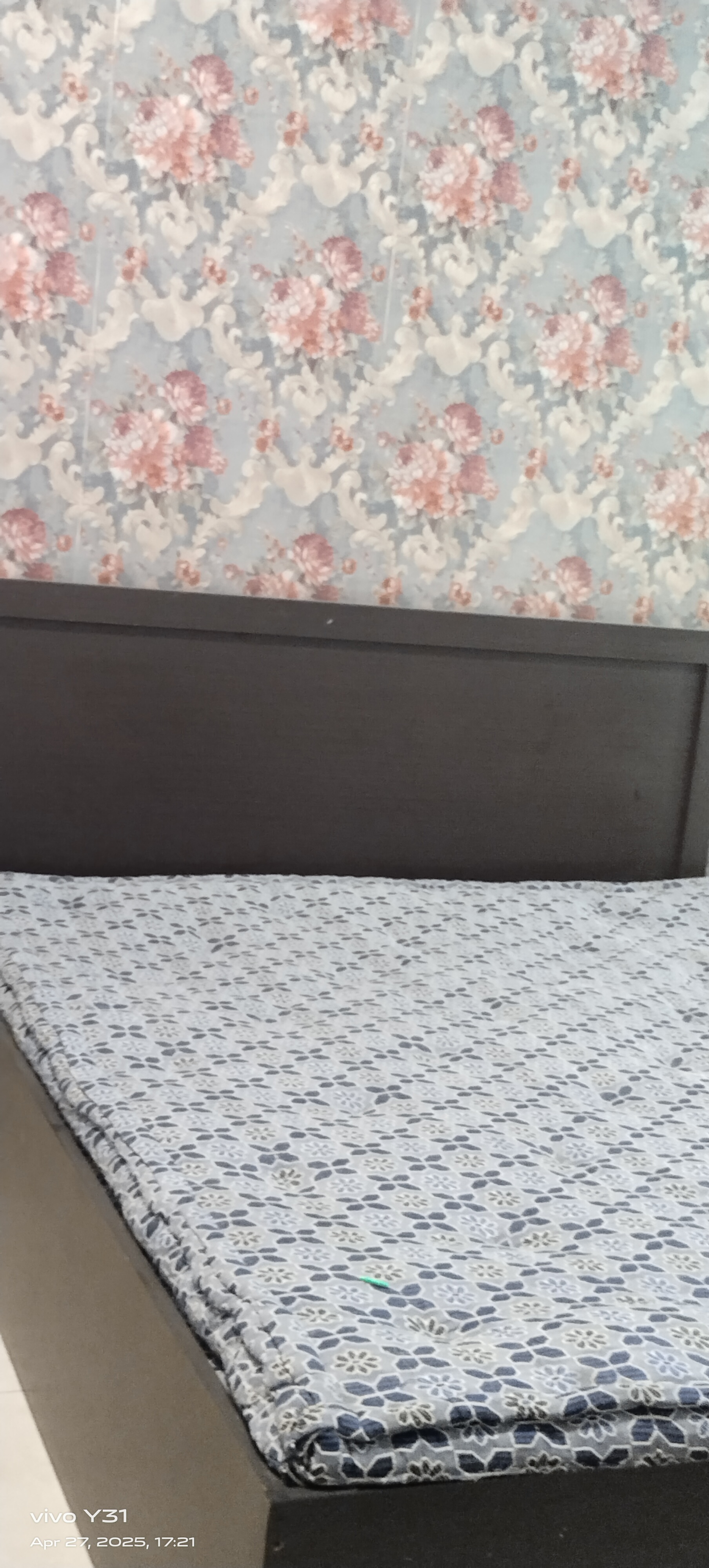 2.5 BHK Apartment For Rent in Gaur City 2 - 11th Avenue