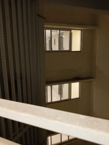 Room in 3.5 BHK Apartment at Aurum Q Residences, Ghansoli – for Rent