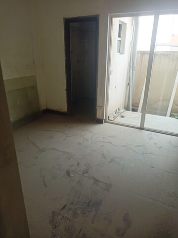Room in 2 BHK Apartment at Wave City, Wave City – for Sale