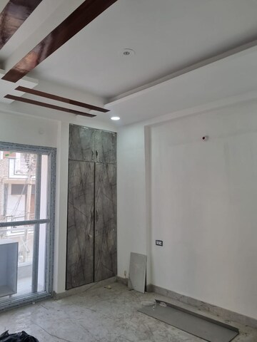 Building Lobby in 3 BHK Builder Floor at New Industrial Township – for Sale
