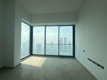 Room in 4 BHK Apartment at Rustomjee Crown, Prabhadevi – for Sale