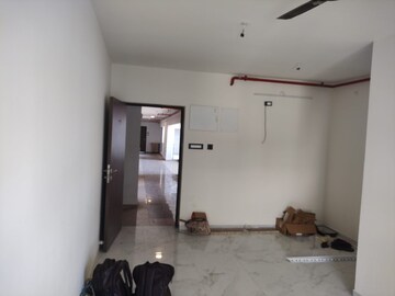 Room in 2 BHK Apartment at Sahyog Oshi, Oshiwara – for Rent