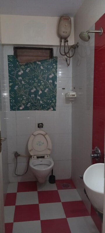 Master Bedroom in 1 BHK Apartment at Sindhi Society, Chembur – for Rent