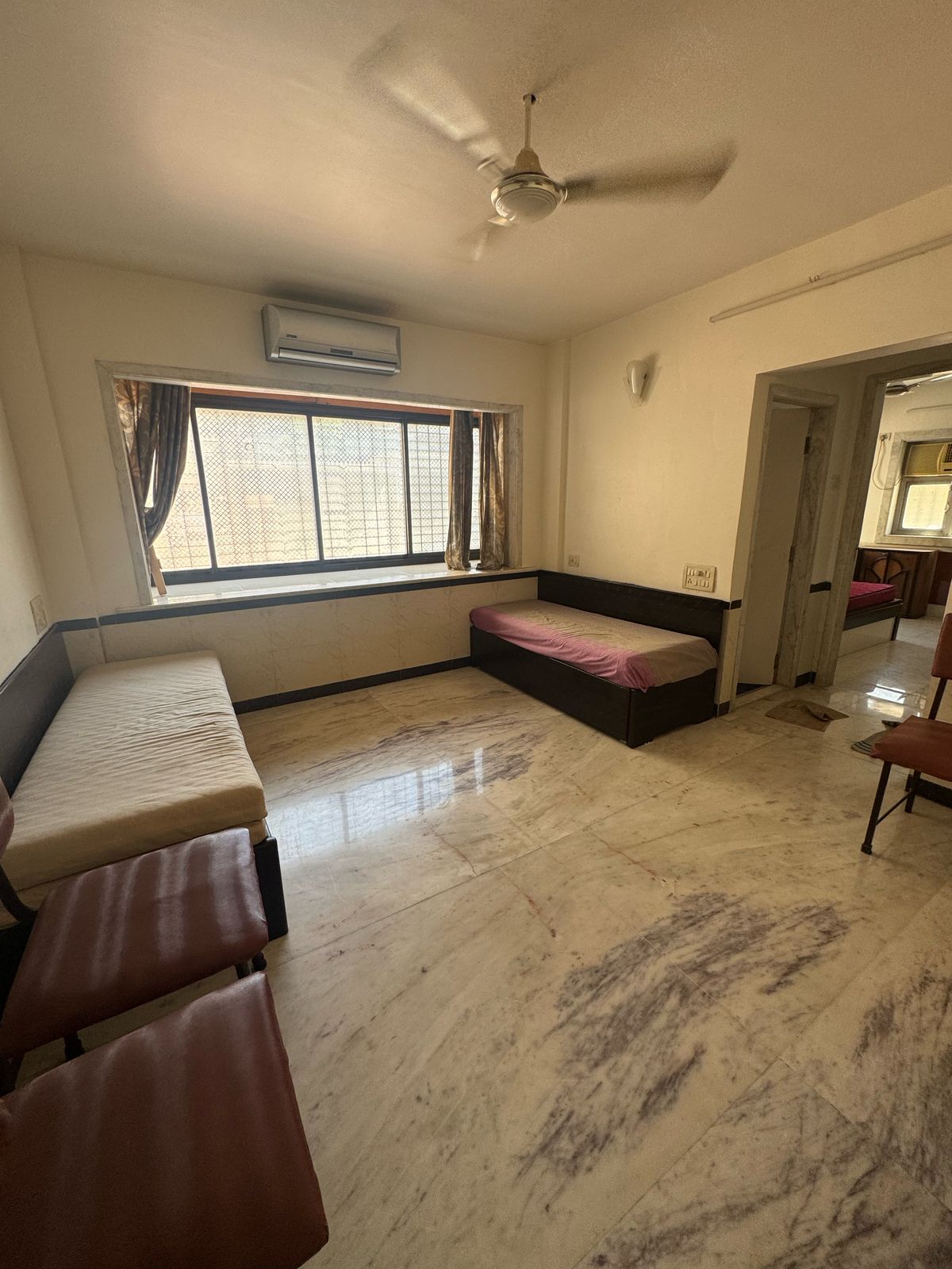 1 BHK Apartment For Rent in Om Vaikunt Apartments