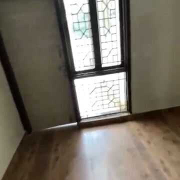 Room in 3 BHK Apartment at Ansal Florence Residency, Sushant Lok Iii – for Rent