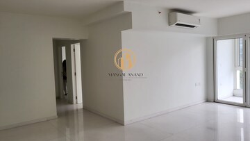 Room in 1 BHK Apartment at Godrej The Trees, Vikhroli East – for Rent