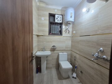 Master Bedroom in 2 BHK Apartment at Palm Residency Chhatarpur, Chattarpur – for Rent