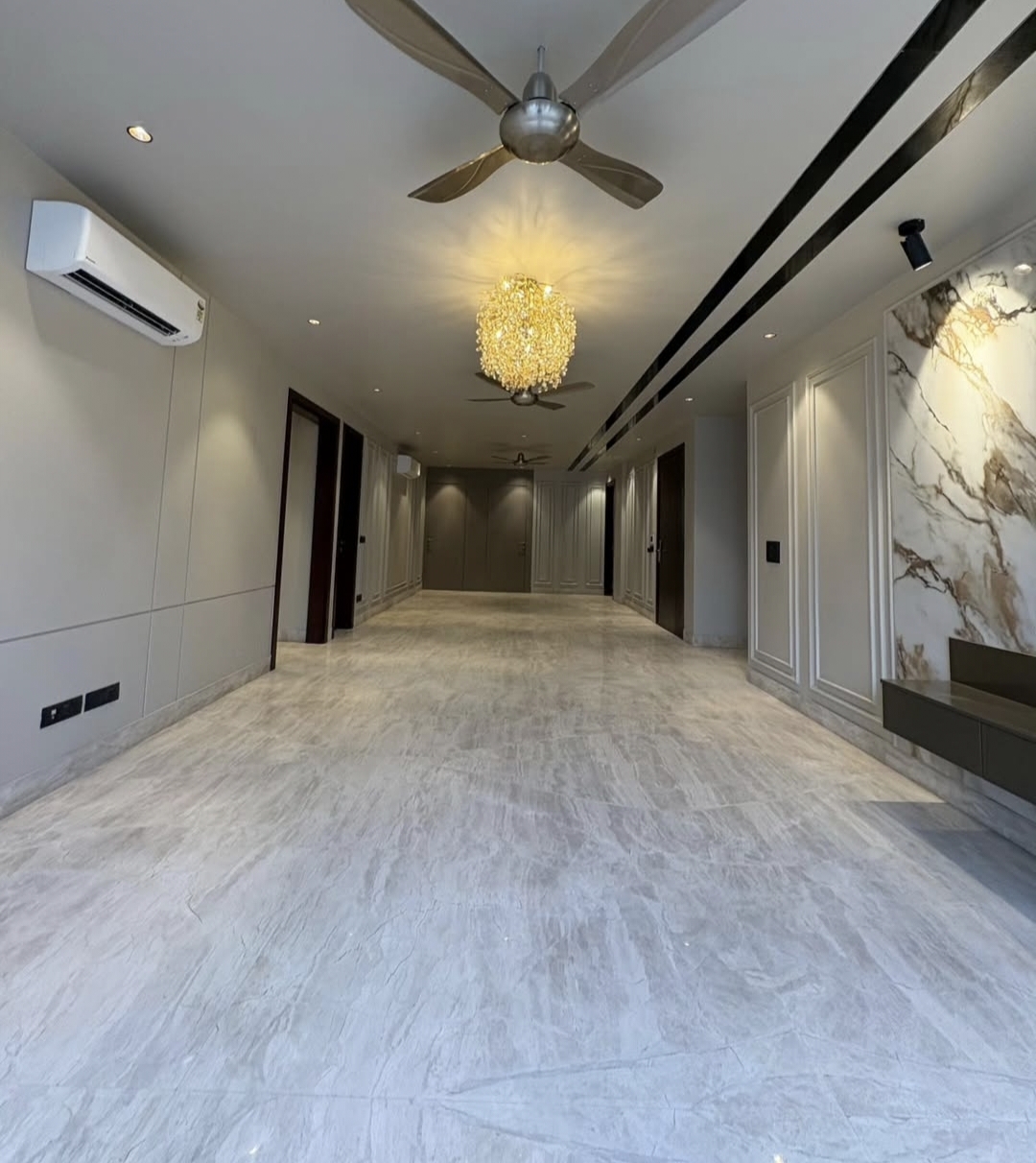 4 BHK 2200 Sq.Ft. Apartment in Sam Residency