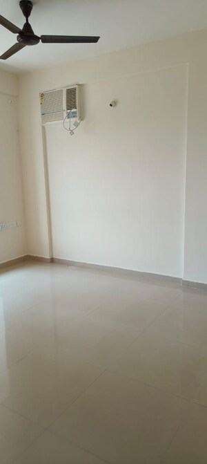 Room in 3 BHK Apartment at NGV Apartment, Koramangala – for Sale