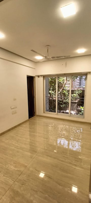 Room in 2 BHK Apartment at Arihant Balaji Pride, Chembur – for Rent