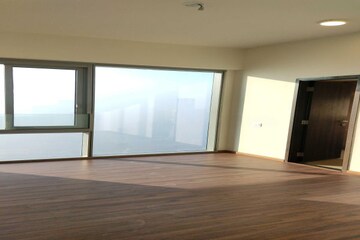 Room in 5 BHK Apartment at Piramal Aranya, Byculla – for Sale