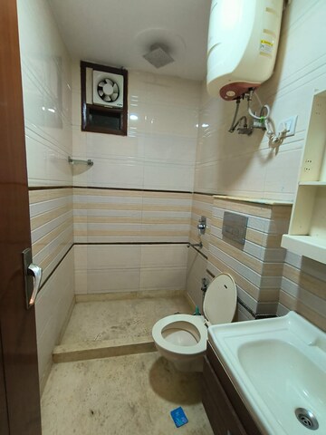 Bathroom in 2 BHK Builder Floor at Saket – for Rent