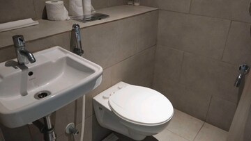 Bathroom in 4 BHK Apartment at Rustomjee Crown, Prabhadevi – for Sale