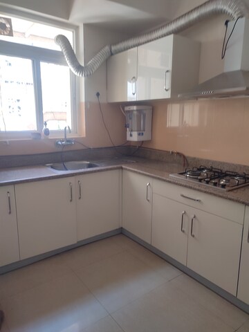 Kitchen in 3.5 BHK Apartment at Emaar Emerald Floors Premier, Sector 65 – for Rent