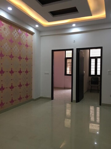 Room in 3 BHK Builder Floor at Deep Homes Sector 73, Sector 73 – for Sale